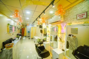 Sizhle Beauty Parlour, Only for ladies.