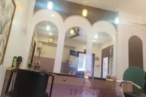 Golden Glow Beauty Parlour - Hair Straightening | Full Body Waxing | Hair Smoothening | Professional Bridal Makeup in Warje