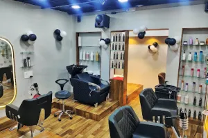 Hairhood Unisex Salon (Viman Nagar) Hydrafacial,Best Salon,Beauty Salon, Viman Nagar