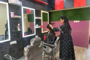 Modern beauty salon &amp; academy