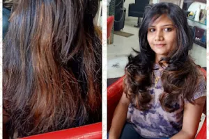 RAVI'S TRIMZ THE UNISEX SALON