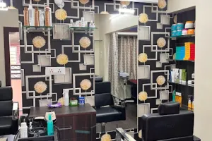 Feel Professional Salon - For Women