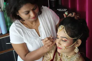 Sweet 6 teen, ladies Beauty Parlour &amp; Makeup Studio