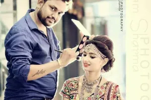 Max unisex salon &amp; Makover