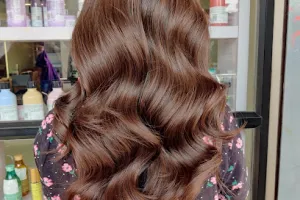 Rich hair salon &amp; acadmy