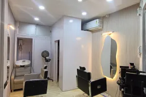 Creative unisex salon,akola