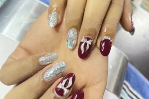 nailomania