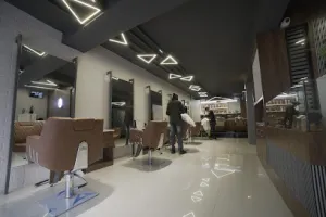 Varad Salon‍