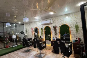 SS Unisex Salon Hair Studio &amp; Academy