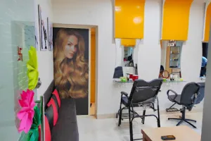 Nisha Stylo Beauty Salon &amp; Academy