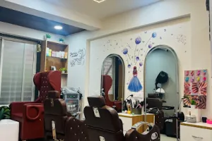 Lavanya Beauty Salon &amp; Academy