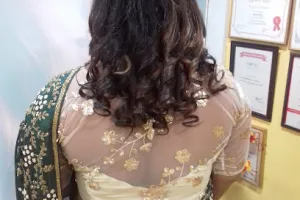 Surbhi Beauty Salon