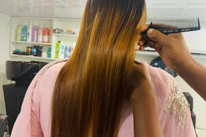 Blush and shine | Beauty salon in Thane | Nail art in Thane | Makeup Artist in Thane