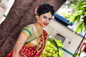 STREE SPA AND SALON / ONLY LADIES