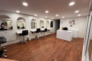 Kapils Academy of Hair &amp; Beauty