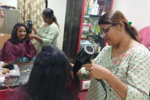 Awesome Beauty Salon &amp; Academy