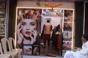 New Look Beauty Salon and Academy