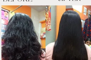 HEENA BEAUTY SALON &amp; ACADEMY
