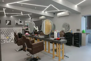 Seraphic Unisex Salon &amp; Cosmetology