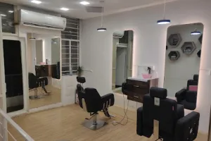 The One Unisex Salon