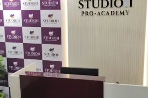 Studio11 Pro Academy