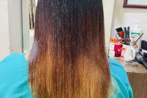 Glossy Beauty Parlour
