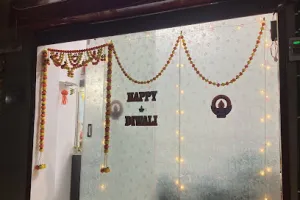Indira Beauty Parlour