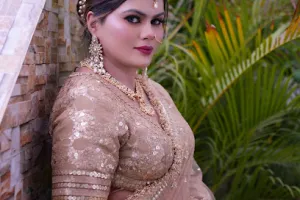 Golden Glow Beauty Salon &amp; Bridal Makeup Academy