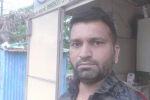 Shivratna Mens Parlor