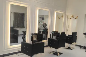 Lookify beauty salon