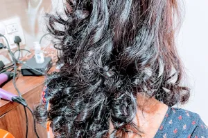 Manali beauty parlour