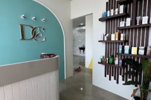 DermaCrest Advanced Skin, Hair and Aesthetic clinic