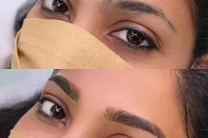 Brow Bar By Steeve
