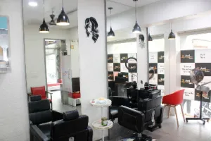 Ami Unisex Salon