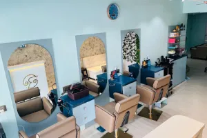 Riddhi the salon