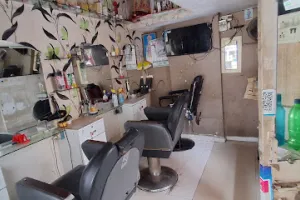Big Boss hair salon,[ Paras bhai]