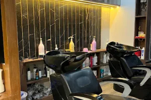 Viddal Salon