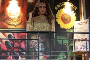 Sunflower Salon