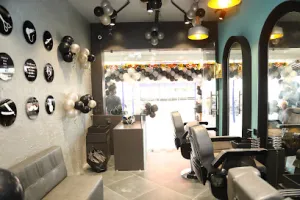 JANTA HAIR &amp; BEAUTY SALON [KARELIBAUG]