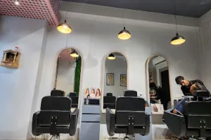 Bloom Salon