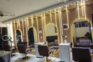 ANGELIC THE SALON