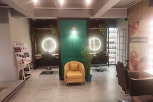 Precise The Unisex Salon