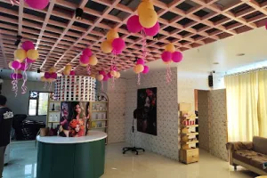 K Hair &amp; Beauty Studio
