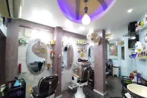 Royal family saloon