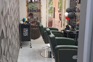 Style point 2unisex salon
