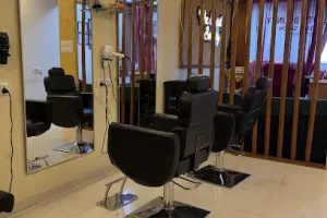 The Beauty Bounty salon