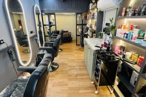 CLASSIC CUT UNISEX HAIR SALON