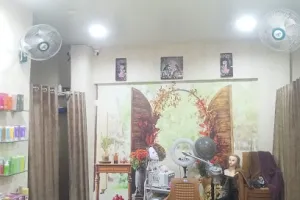 REMAKE BEAUTY SALON