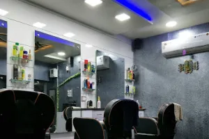 R.Venus salon junagadh