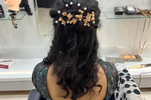 Classis beauty salon